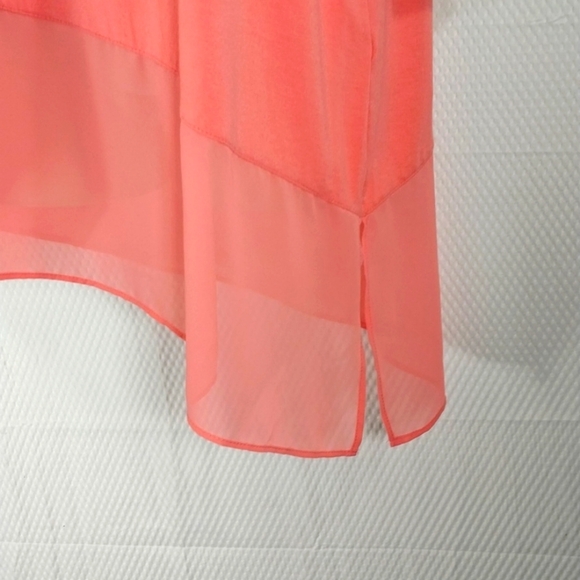 🔵BOGO FREE🔵 Vince Camuto Peach Asymetrical Tunic Top Sz M - Picture 2 of 5